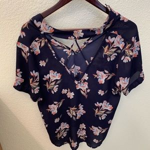 Choker detailed shirt